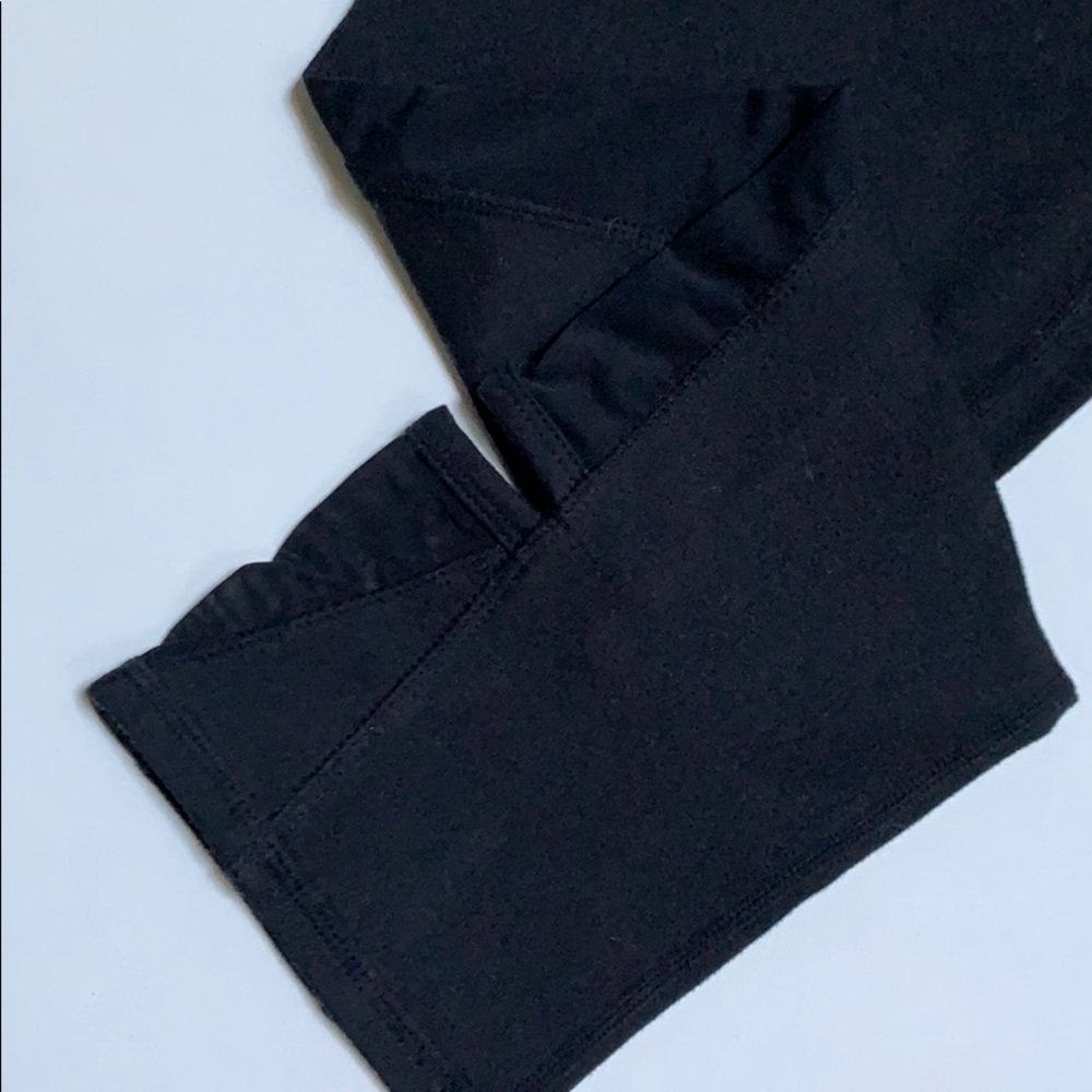 Fabletics Debra Capri Leggings - Picture 4 of 4
